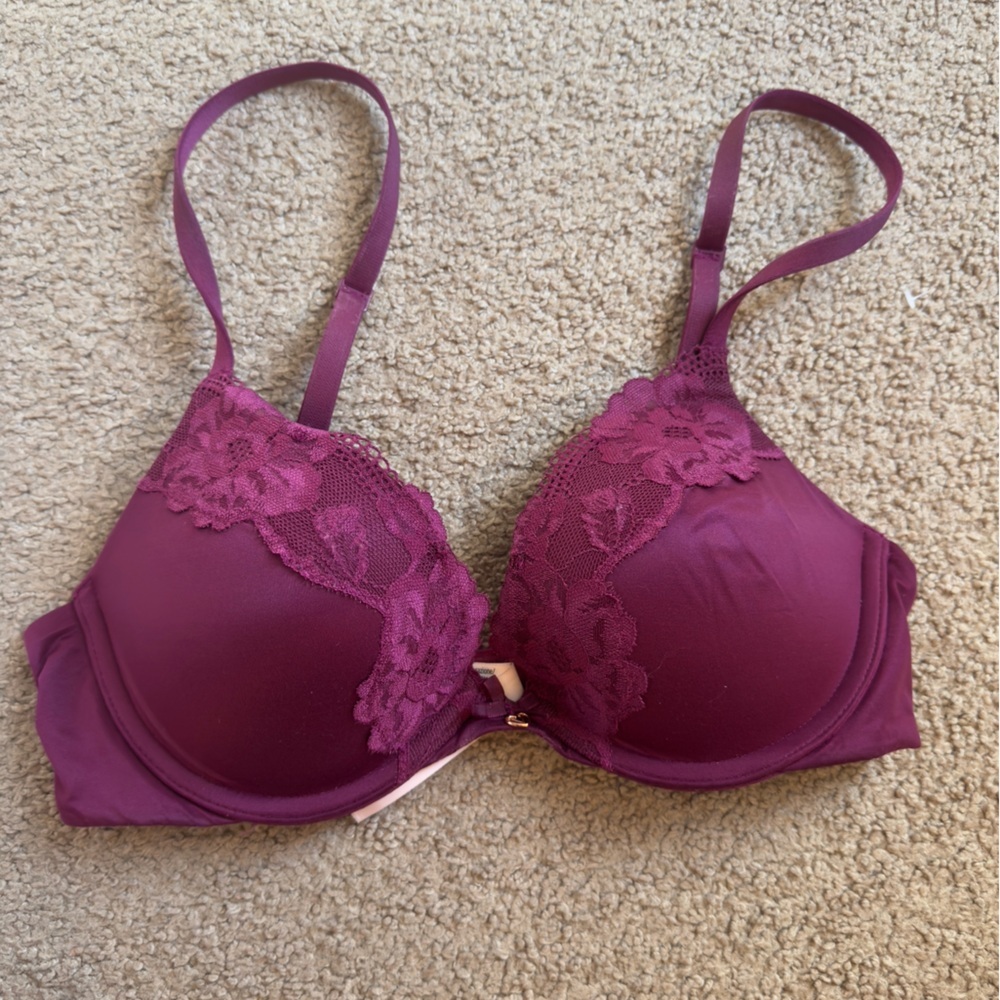 Victoria Secret BODY by Victoria Secret Bra